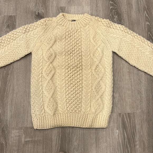 Hand made vintage Greek wool fisherman cable sweater - Picture 2 of 9